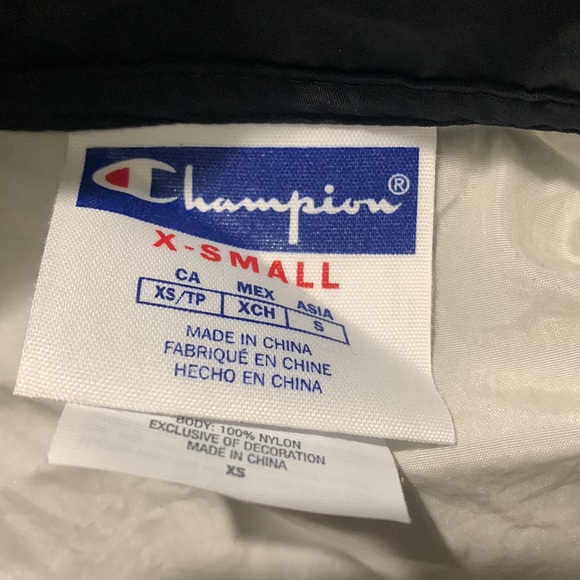 NWT unisex Champion Water Resistant Windbreaker XS Mens Ladies Woman - Picture 8 of 11